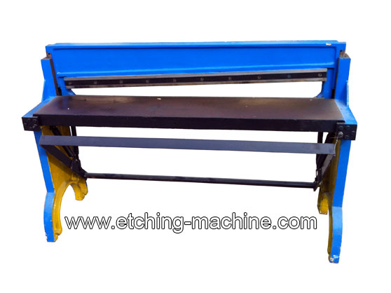Manual metal shearing machine
